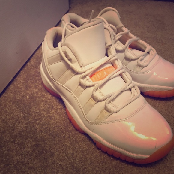 Jordan’s - Picture 1 of 1